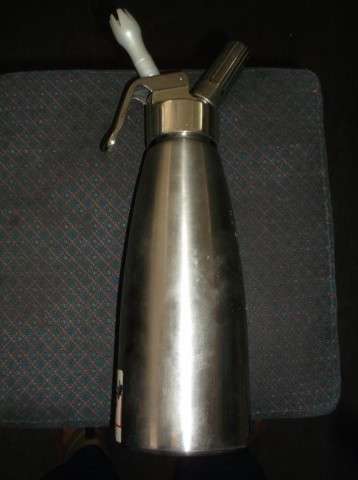 CREAM GUN  1 LITRE ( ISI MADE IN AUSTRIA )